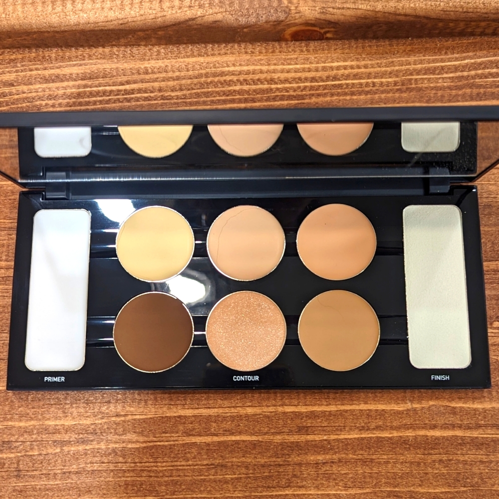 Cailyn Cosmetics Face Modeling Contour Palette